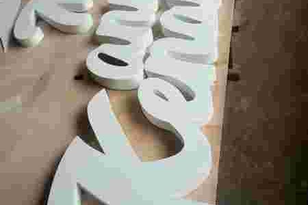huruf timbul pvc huruf timbul pvc